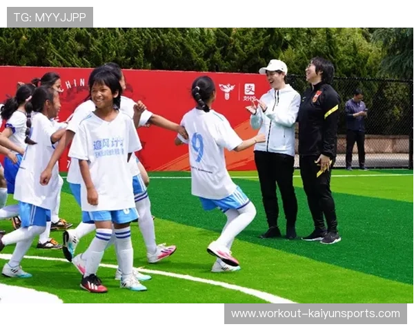 鼓楼一中心足球球星突破自我助力球队夺冠成就传奇人生